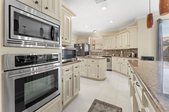 17206 Klee Circle, Spring, TX 77379