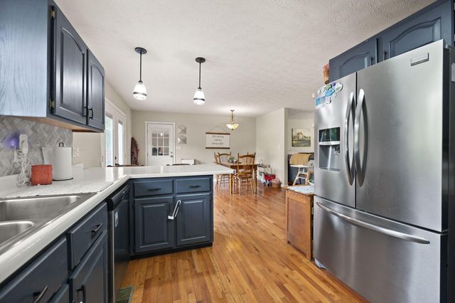 769 J B Buttrey Road, London, KY 40741