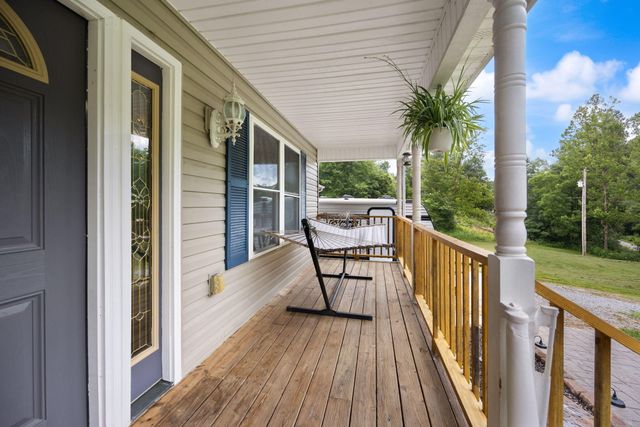 769 J B Buttrey Road, London, KY 40741