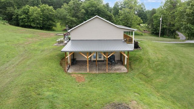769 J B Buttrey Road, London, KY 40741