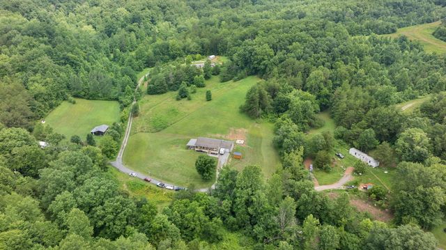 769 J B Buttrey Road, London, KY 40741