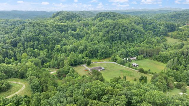 769 J B Buttrey Road, London, KY 40741