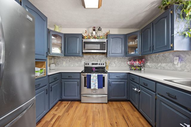 769 J B Buttrey Road, London, KY 40741