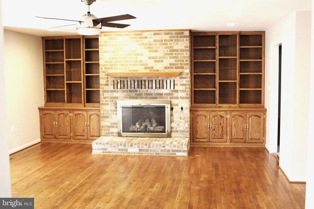 4511 SUDLEY RD, Gainesville, VA 20155