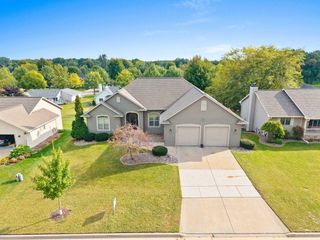 3023 CRUSADE LANE, Green Bay, WI 54313