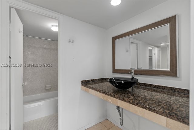 1301 NE Miami Gardens Dr 1025W, Miami, FL 33179