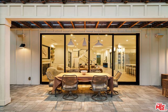 4448 Camellia Avenue, Studio City, CA 91602