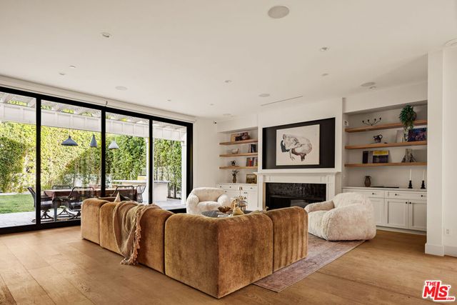 4448 Camellia Avenue, Studio City, CA 91602