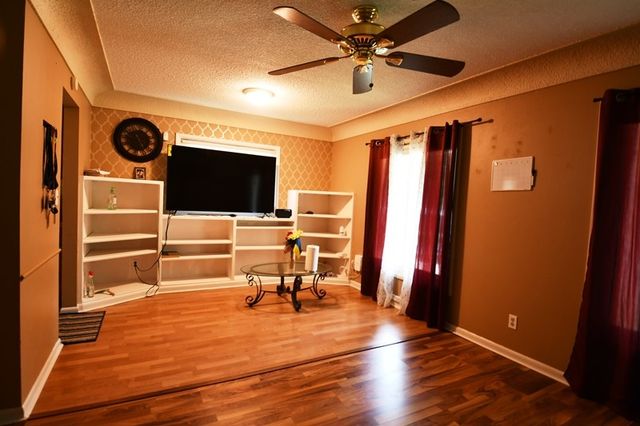 2819 Bennett Avenue, Des Moines, IA 50310