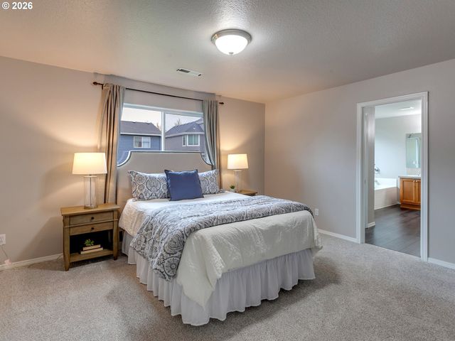 23869 Sw MIDDLETON Rd, Sherwood, OR 97140