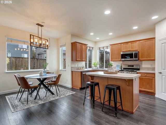 23869 Sw MIDDLETON Rd, Sherwood, OR 97140