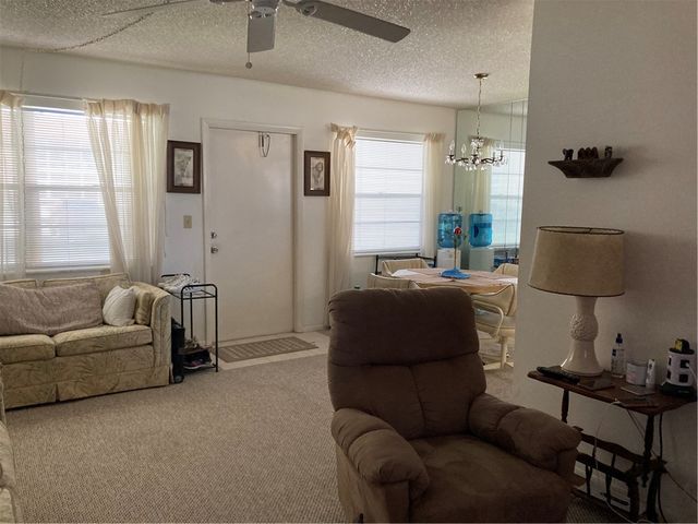 28 Pine Arbor Lane 103, Vero Beach, FL 32962