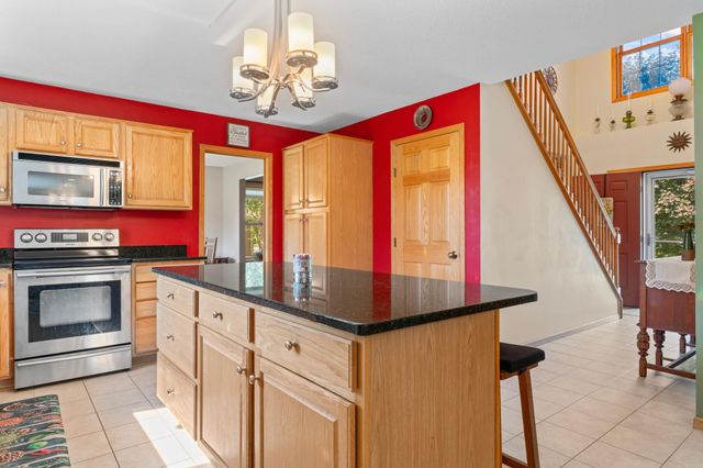 1405 17th Drive SW, Austin, MN 55912