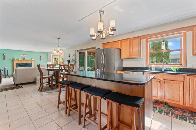 1405 17th Drive SW, Austin, MN 55912