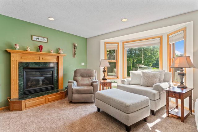 1405 17th Drive SW, Austin, MN 55912