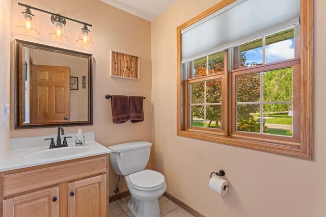1405 17th Drive SW, Austin, MN 55912