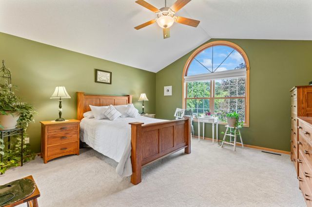 1405 17th Drive SW, Austin, MN 55912