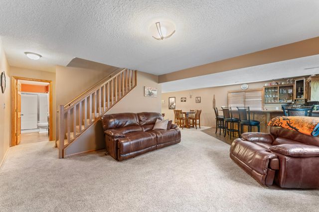 1405 17th Drive SW, Austin, MN 55912