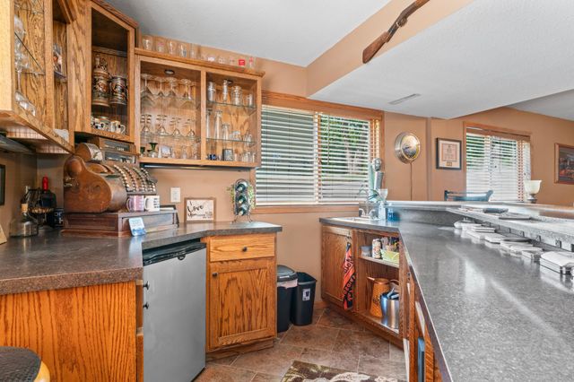1405 17th Drive SW, Austin, MN 55912