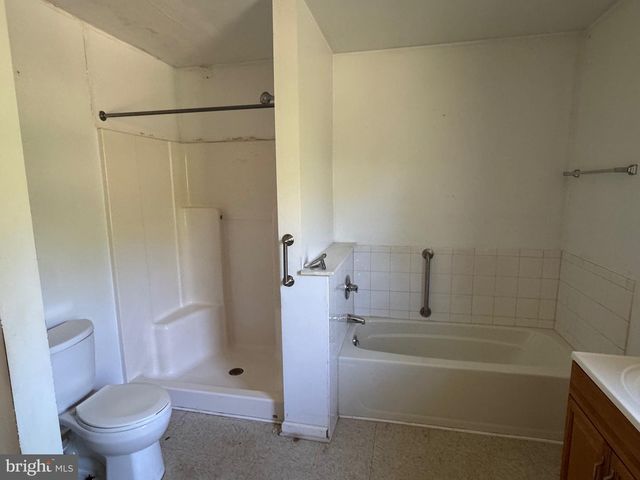 24876 MEETING HOUSE RD, Denton, MD 21629