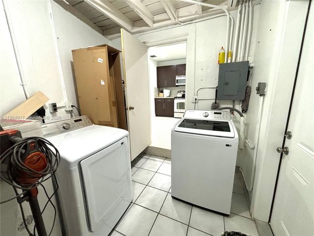 30 NE 125th St, North Miami, FL 33161