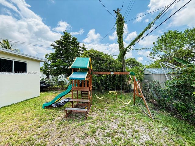 30 NE 125th St, North Miami, FL 33161