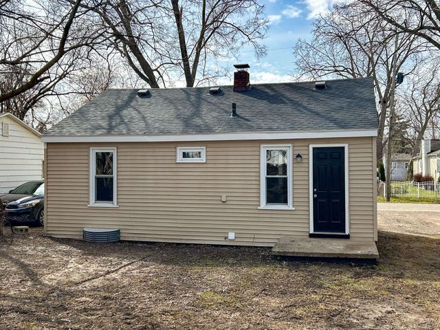 1475 Wells Street, Burton, MI 48529