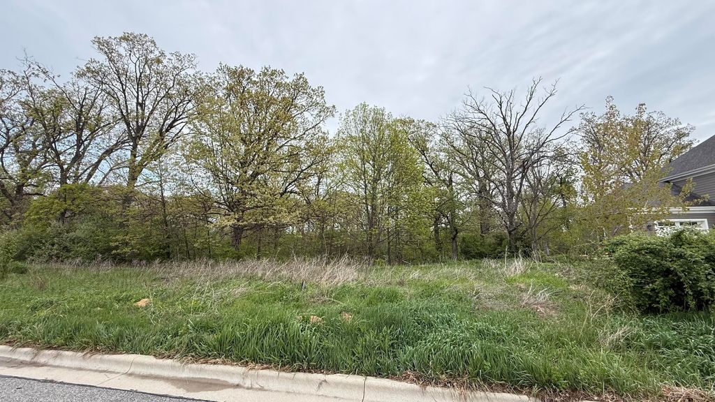 778 Ronny Court, Crown Point, IN 46307