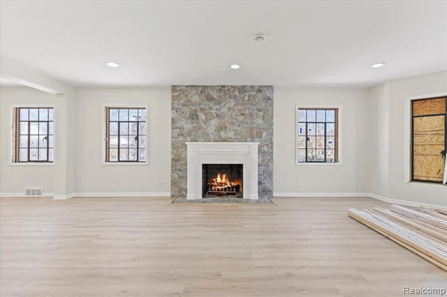 4015 Glendale Street, Detroit, MI 48238