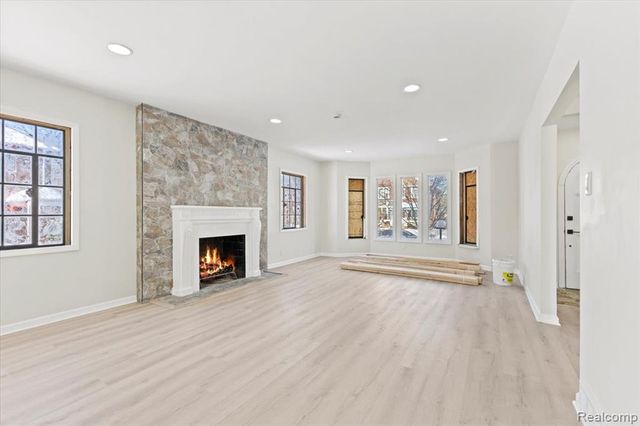 4015 Glendale Street, Detroit, MI 48238