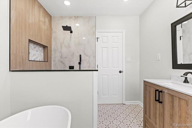 4015 Glendale Street, Detroit, MI 48238