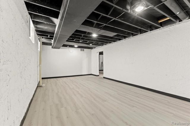 4015 Glendale Street, Detroit, MI 48238