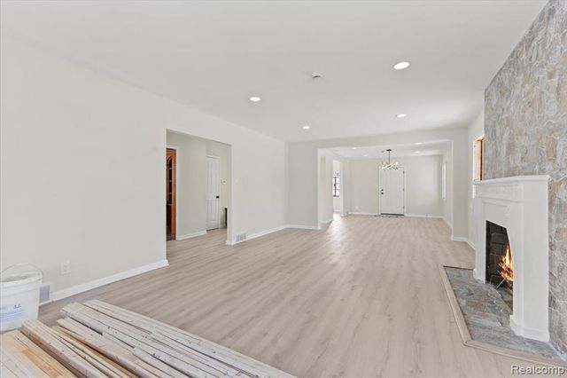 4015 Glendale Street, Detroit, MI 48238