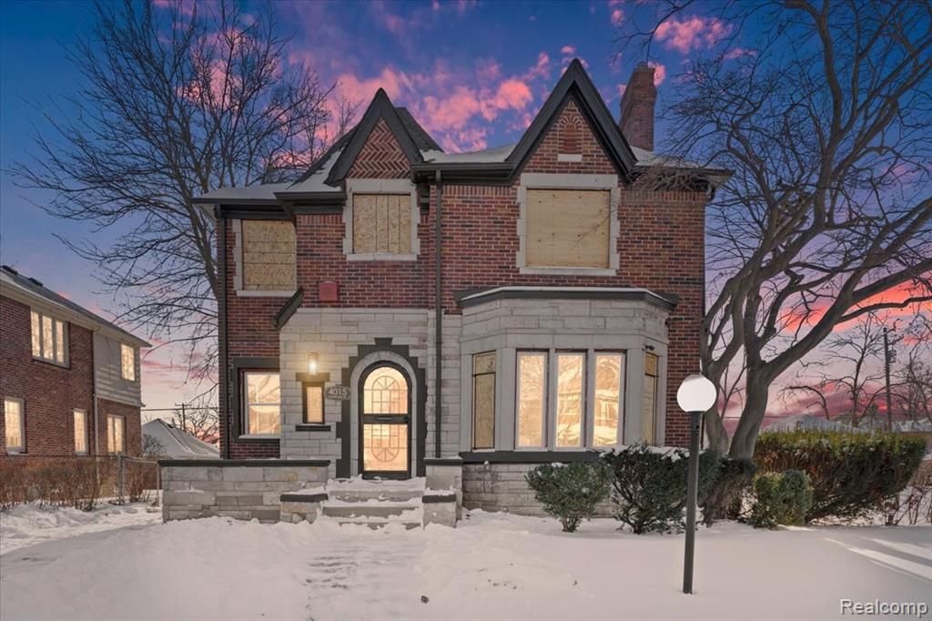 4015 Glendale Street, Detroit, MI 48238