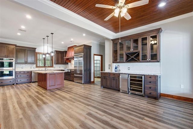 2437 Hannah Lane, Lake Charles, LA 70605