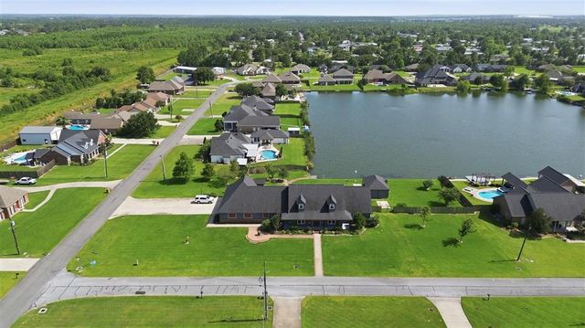 2437 Hannah Lane, Lake Charles, LA 70605