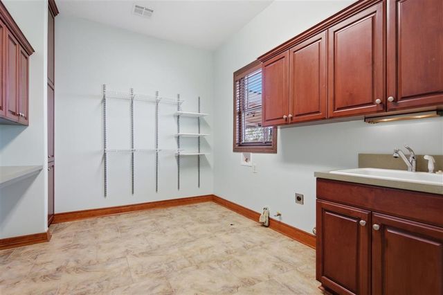 2437 Hannah Lane, Lake Charles, LA 70605