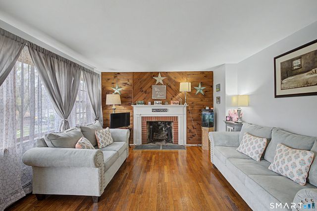 11 Clearview Drive, New Milford, CT 06776