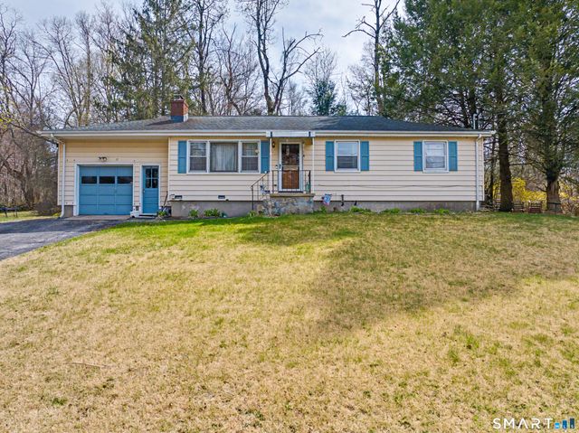 11 Clearview Drive, New Milford, CT 06776