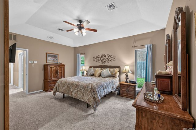 12514 Chapel Bell St, San Antonio, TX 78230