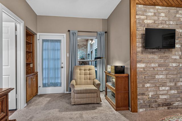 12514 Chapel Bell St, San Antonio, TX 78230