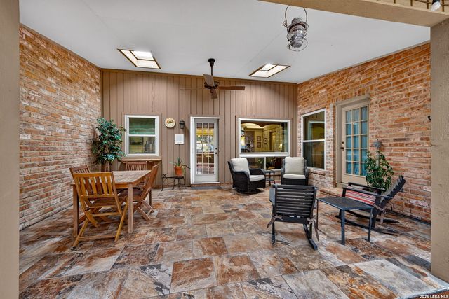 12514 Chapel Bell St, San Antonio, TX 78230