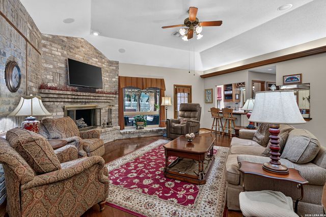 12514 Chapel Bell St, San Antonio, TX 78230