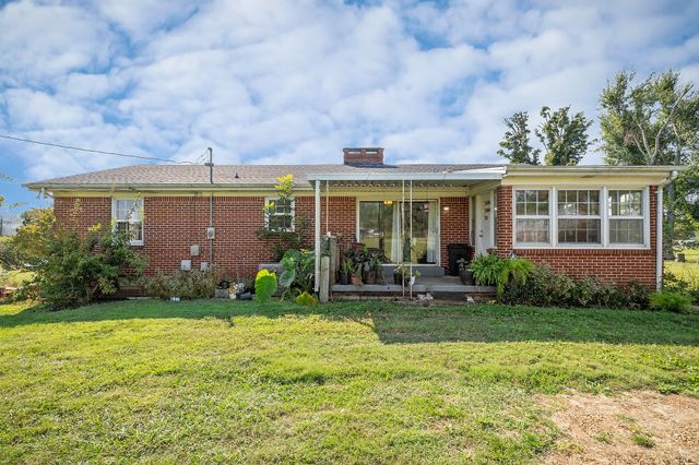 5048 Manchester Hwy, Morrison, TN 37357