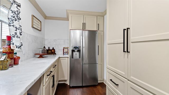 2701 Mount Vernon Drive, Dickinson, TX 77539