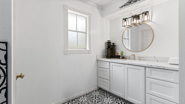 2701 Mount Vernon Drive, Dickinson, TX 77539