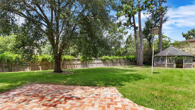 2701 Mount Vernon Drive, Dickinson, TX 77539