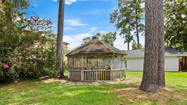 2701 Mount Vernon Drive, Dickinson, TX 77539