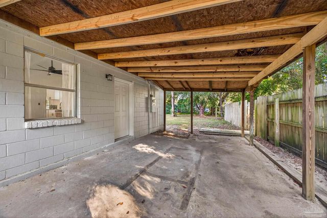 800 Montclair Rd, Pensacola, FL 32505