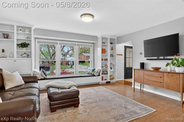 24168 Saint Mary Court, Farmington, MI 48336